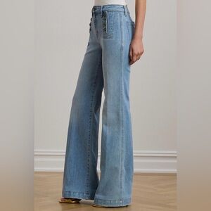 Lauren Ralph Lauren
Women's High-Rise‎ Flare Sailor Jeans Size 6